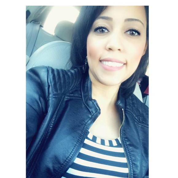 Meet your Posher, Ashlee - Picture 1 of 1